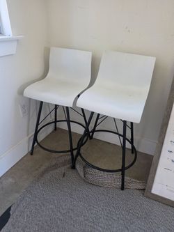 Set of 2 Modern White Counter Height Bar Stools