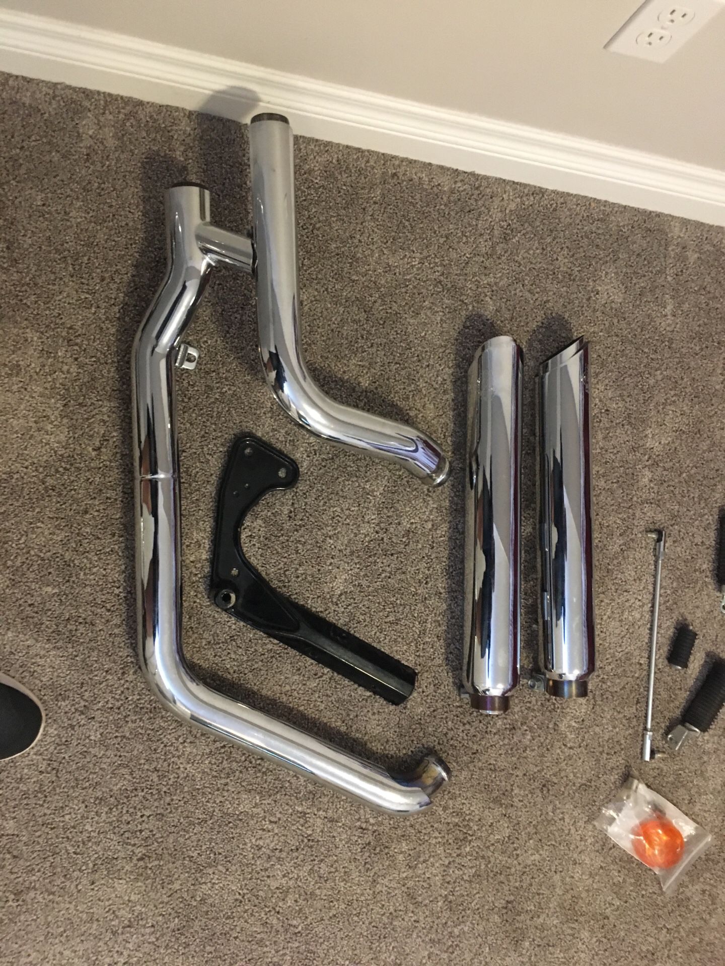 Harley Davidson exhaust with Vance and Hines mufflers