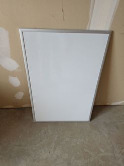 Dry erase board