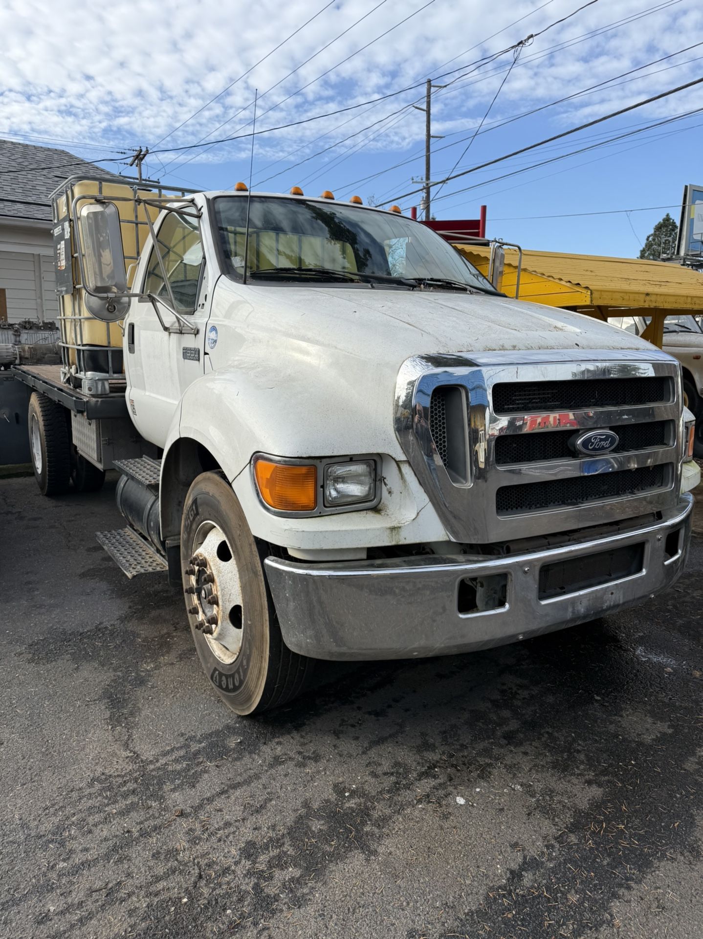 2004 Ford F650 Flatbed Truck