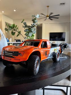 BRAND NEW Traxxis UDR