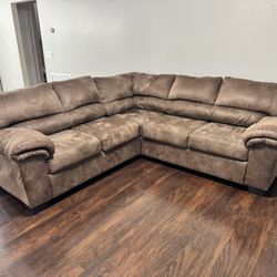 Brown Sectional 