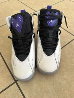 Jordan flight size 5Y