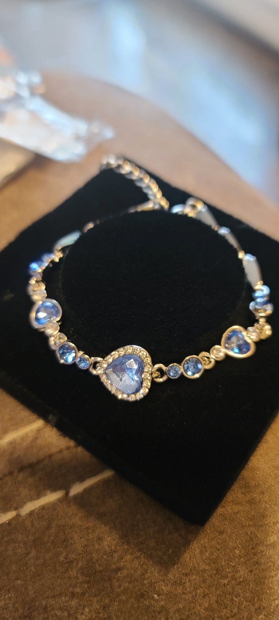 Silvertone Bracelet 7.5 Inches..