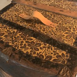 Trunk Made With Metal and Wood With Leather Handles