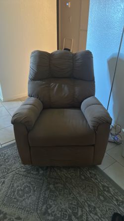 Rocker Recliner - FREE