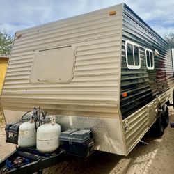 2005 travel trailer skyline ajo lite