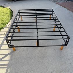 Full Size Metal Platform Frame