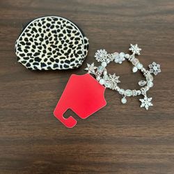 Kohl’s Snowflake Holiday Bracelet With Mini Coin Purse