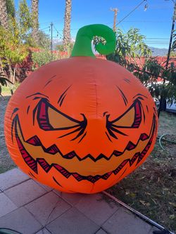 5ft tall jack o lantern Halloween inflatable