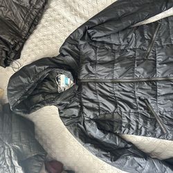 Colombia Woman’s Grey Puffer Jacket M