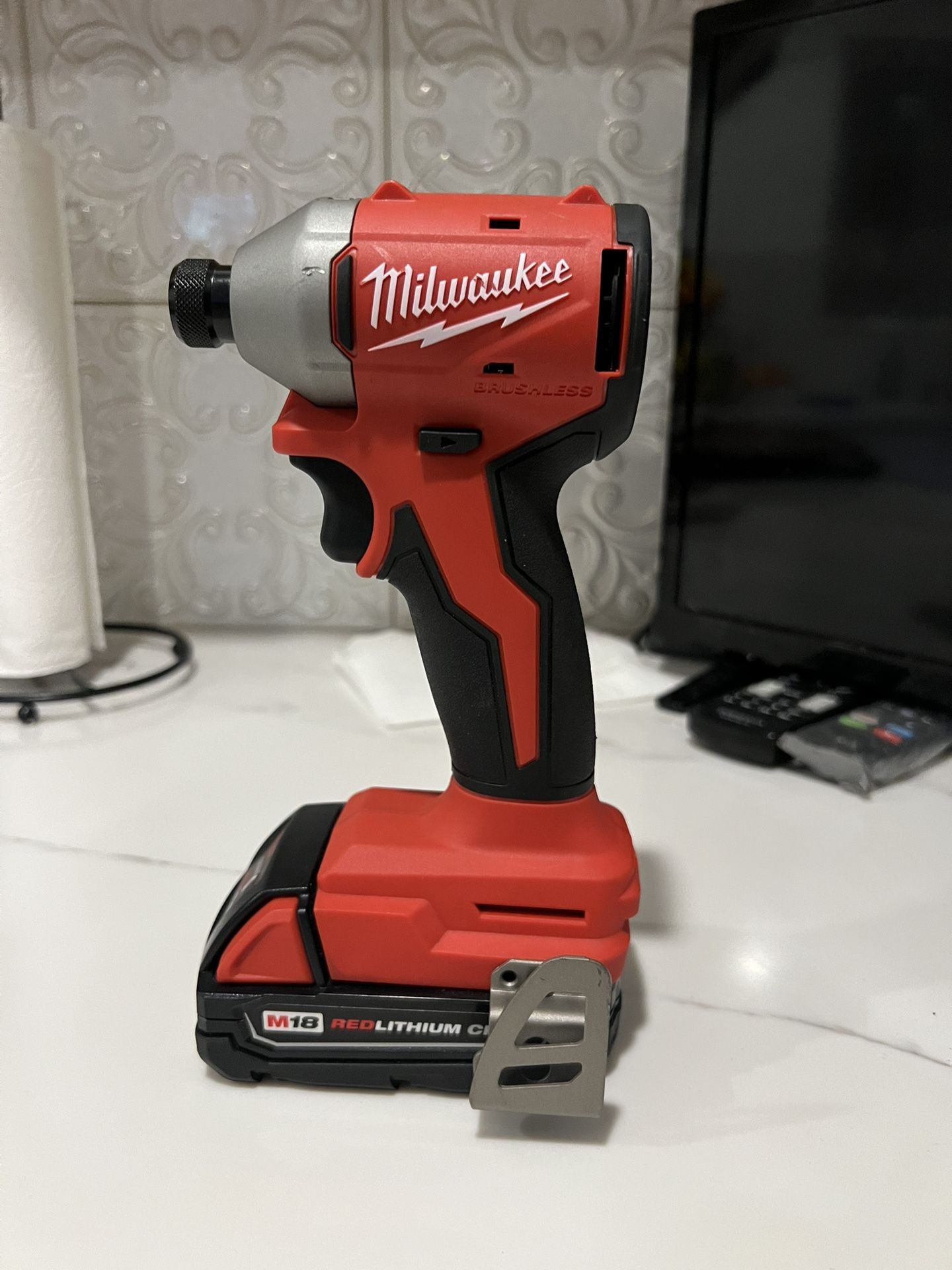 Milwaukee Impact Brushless 1/4 M18