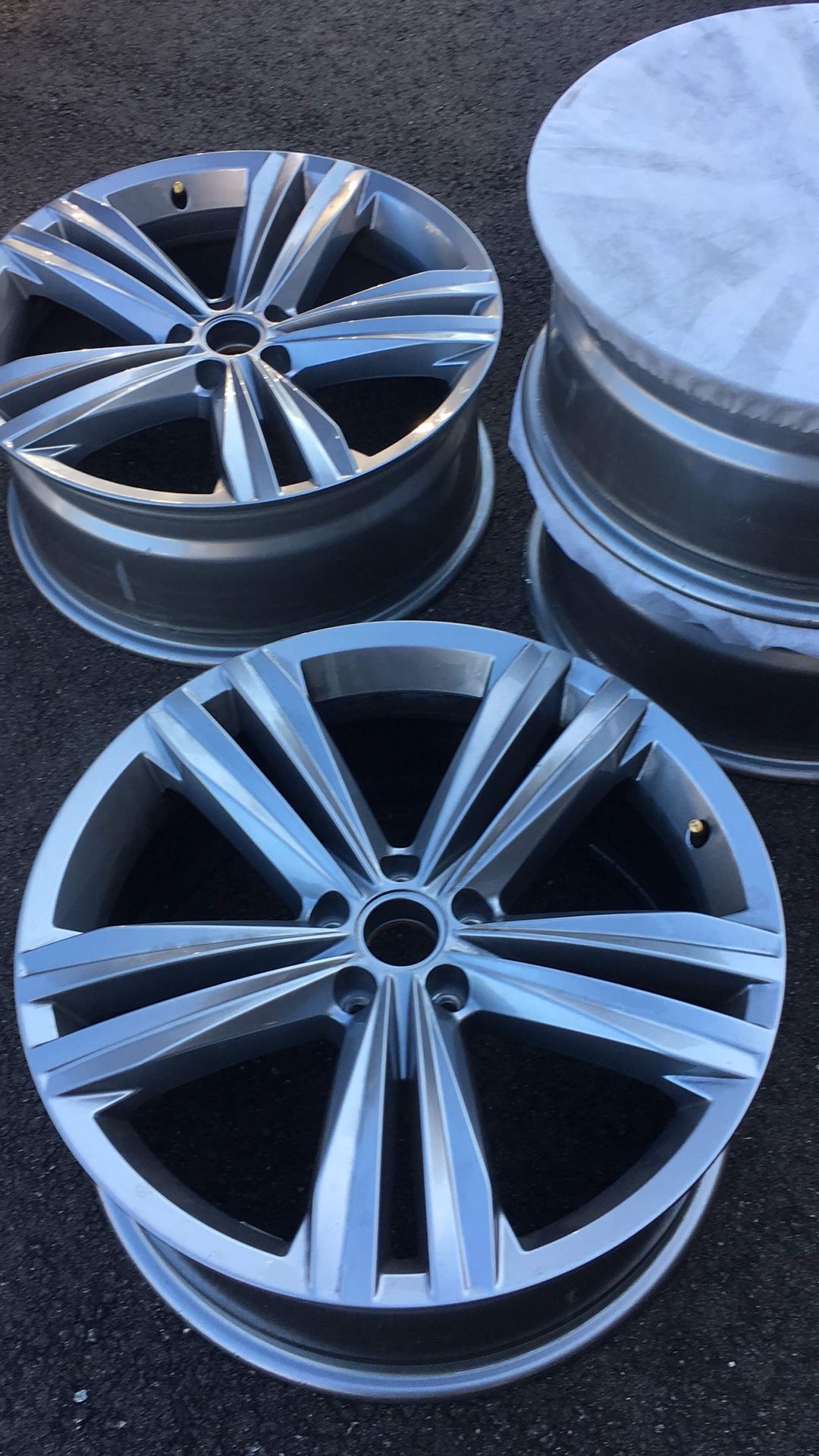 VW Atlas 20" TRENTON WHEELS - GALVANO GREY voltswagon