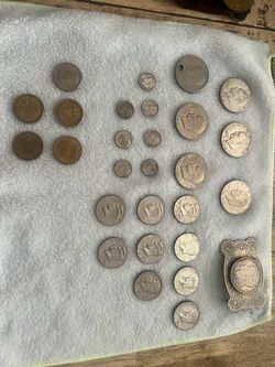 Mixed US Coin Lot with Belt Buckle
