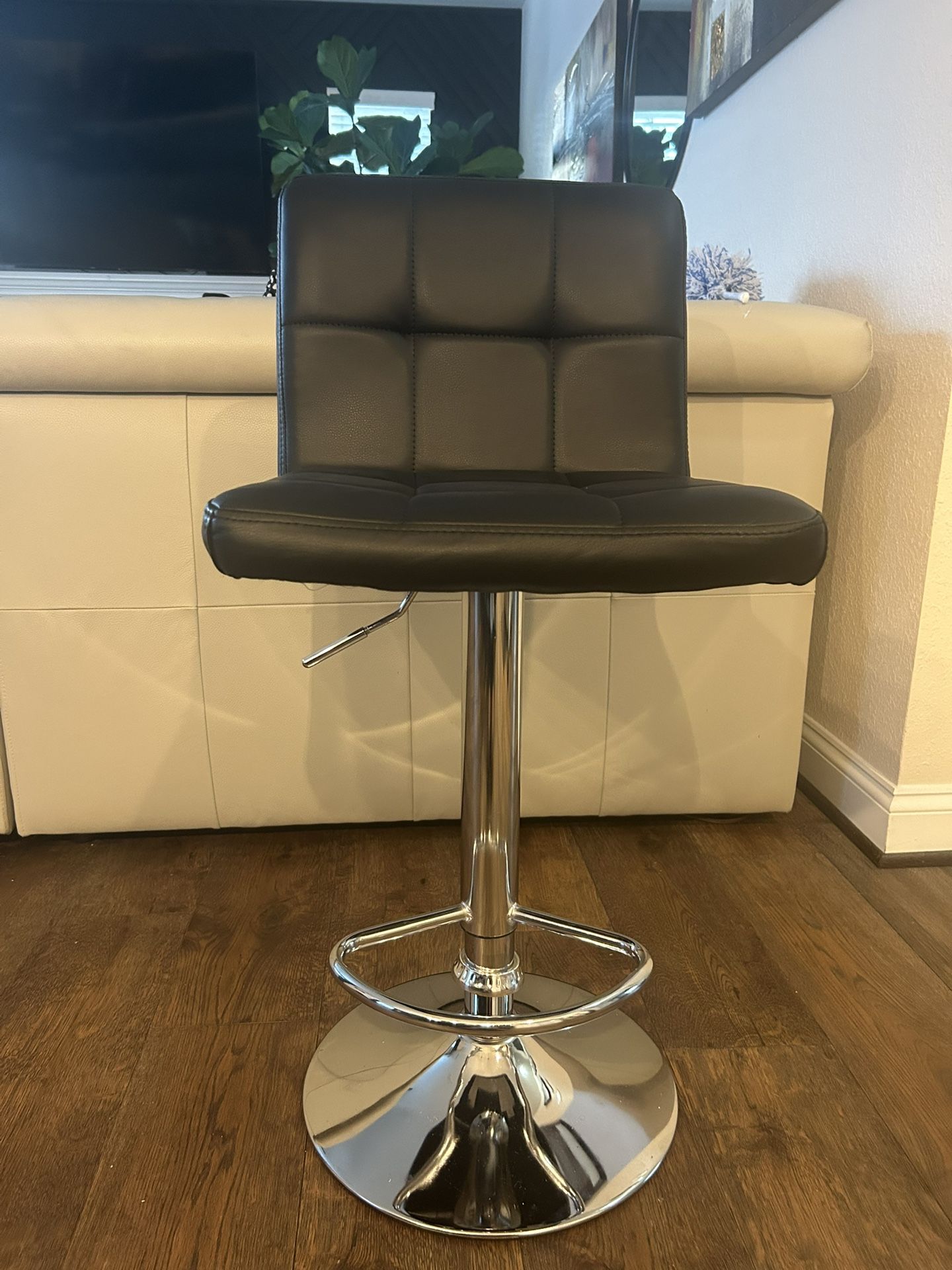 Readjustable Set of 3 Modern Black Faux Leather Swivel Chairs – 2 New In Box 1 Opened But Unused