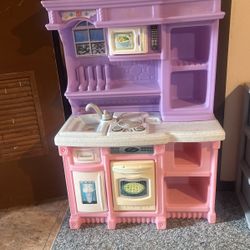 Toy Kitchen 