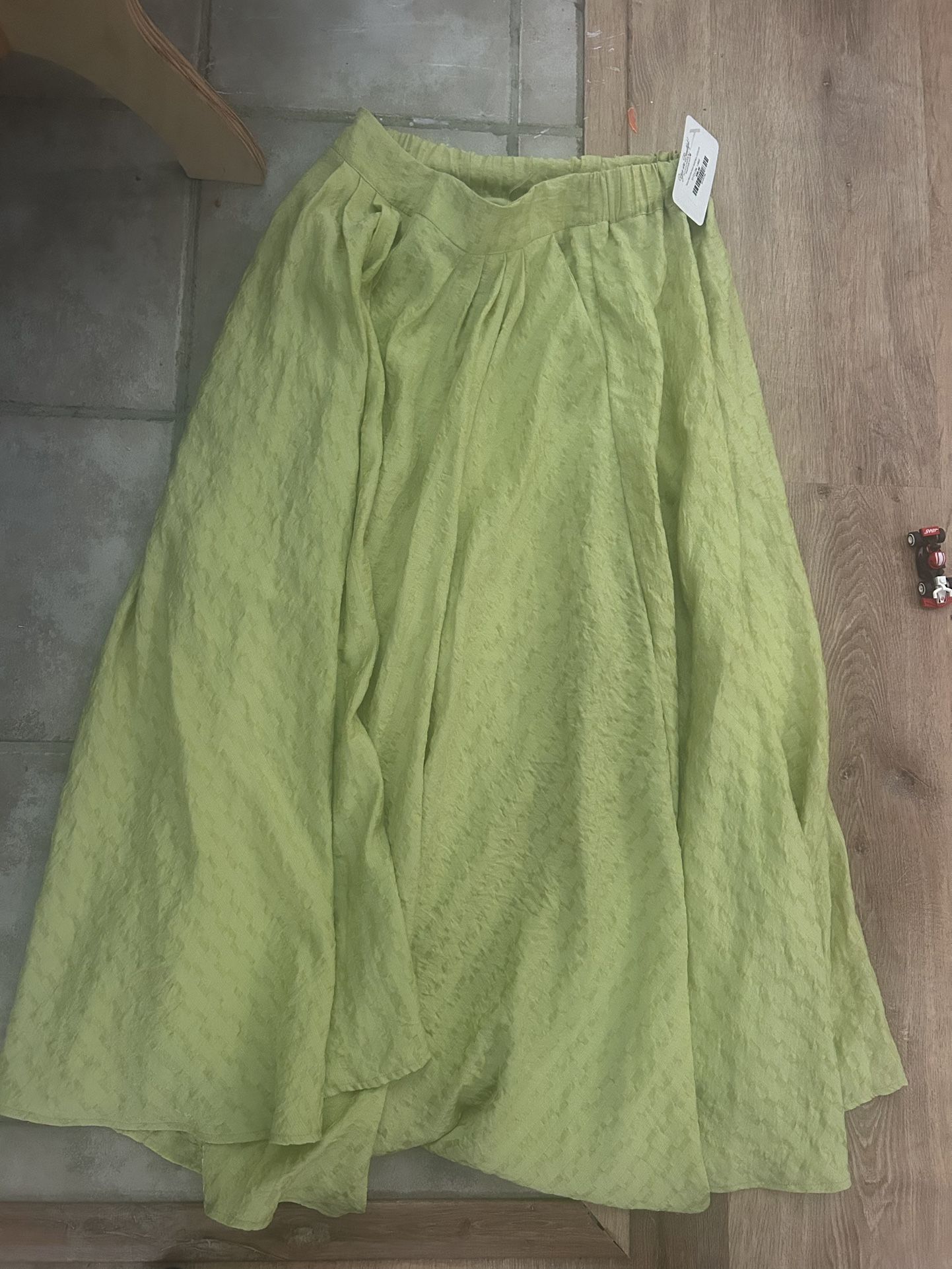 Women's Boutique Skirt Size Large