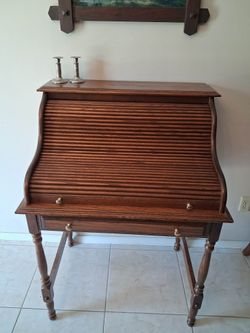 Vintage Secretary S Roll Top Desk  Featuring Solid Oak Construction and Nicely  Turned Legs.
