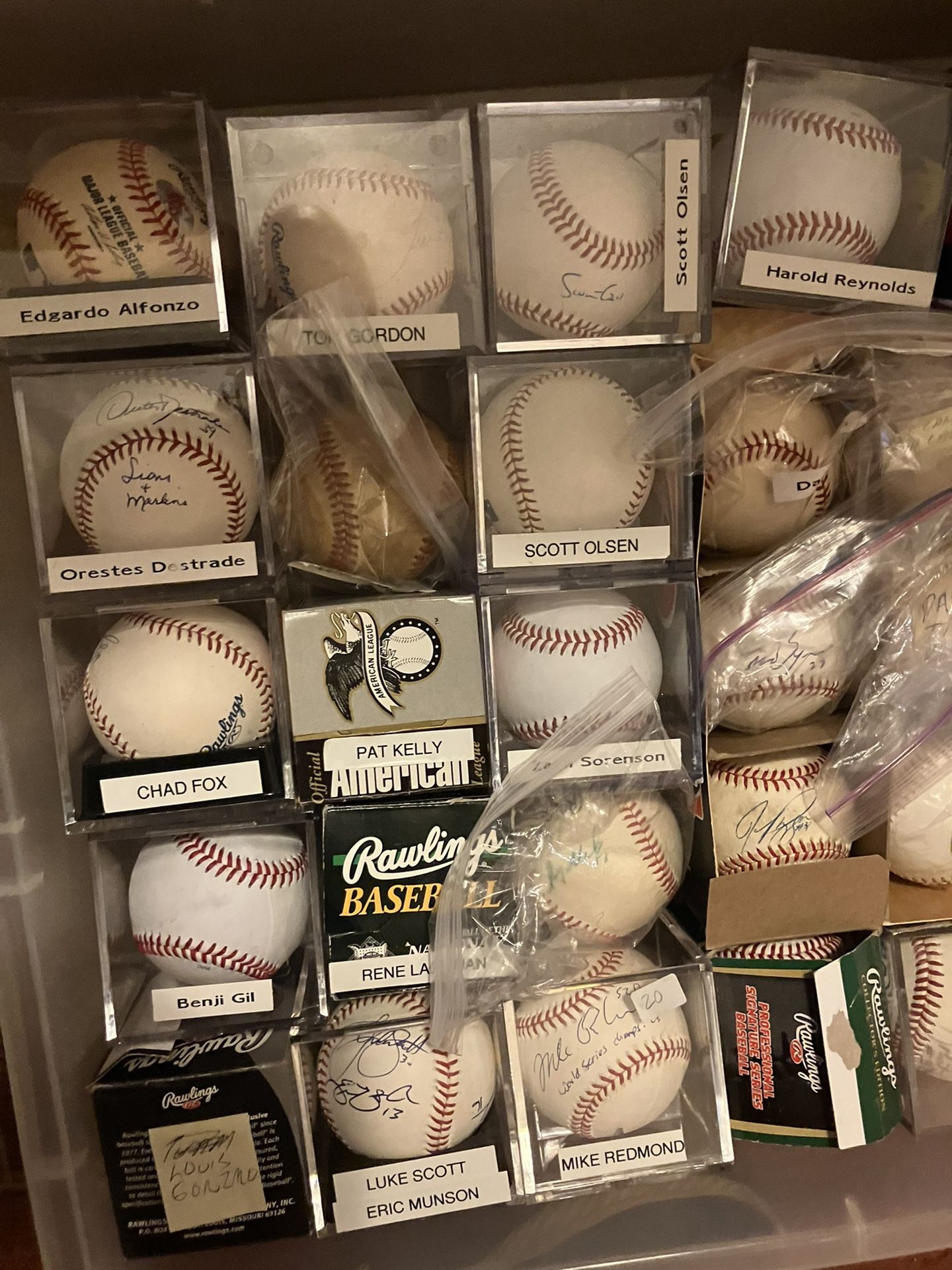 MLB Autographed baseballs for Sale in Laud By Sea, FL OfferUp