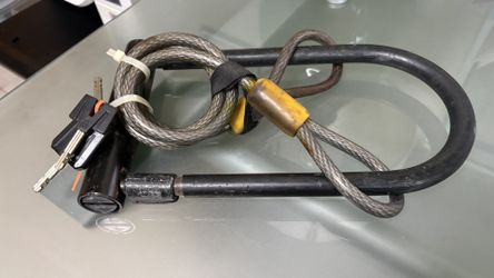 ONGUARD BULLDOG U-LOCK 4.5 X 9” BLACK W/ KEYS