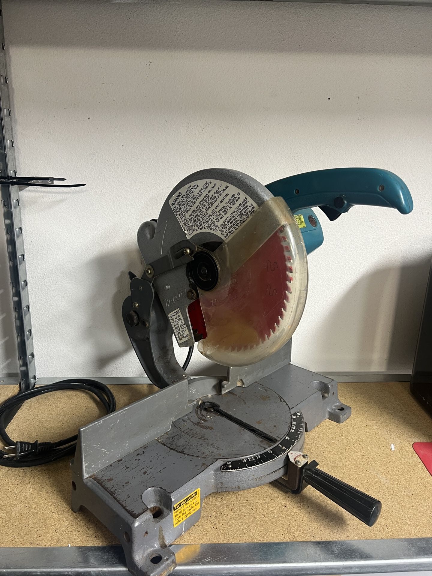 Makita Miter Saw - 10 Inches