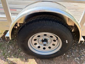 Aluminum trailer 5.5x10 NEW Title in hand