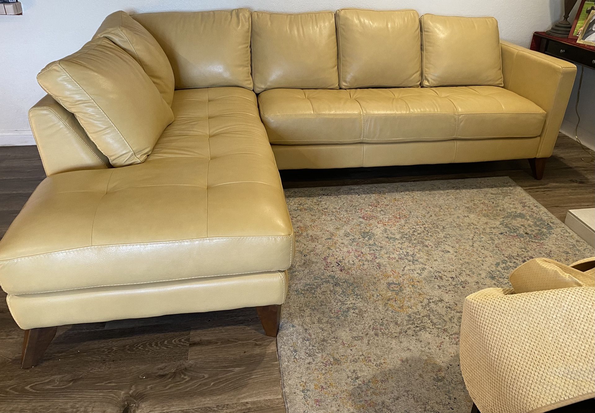 Sofa/chaise Sectional
