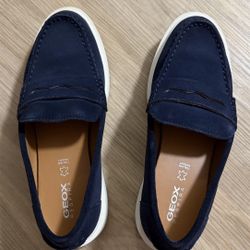 Geox Spherica Ec1 Woman Suede Loafers