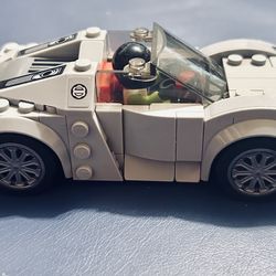 LEGO - 918 Spyder Porsche (no box / no instruction box) sold as in picture