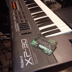 Roland XP-30 Expandable Synthesized + 