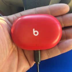 Beats Studio Buds