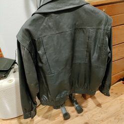 Men's Genuine Leather Jacket Large