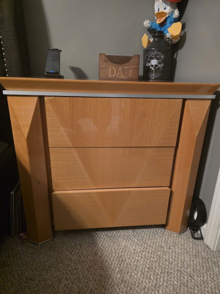 Giorgio Collection Art Deco Style Maple Finish Bedroom Set