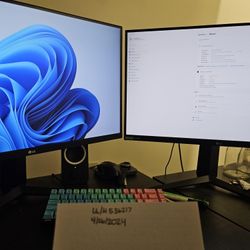 2 LG 27GN850-B QHD 2k, 1440p Monitors 