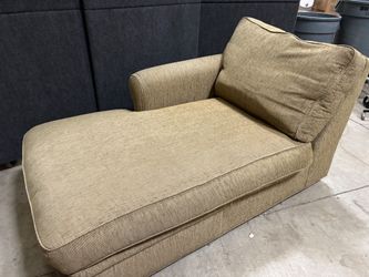 Contemporary Upholstered Chaise Lounge