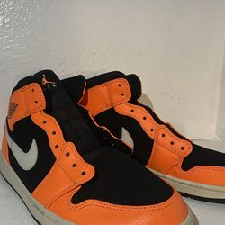 Jordan 1 Mid Cone