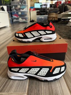 Women’s Nike Air Max Sunder Sunset SE Shoes - Bright Crimson Black - Size 7,  7.5