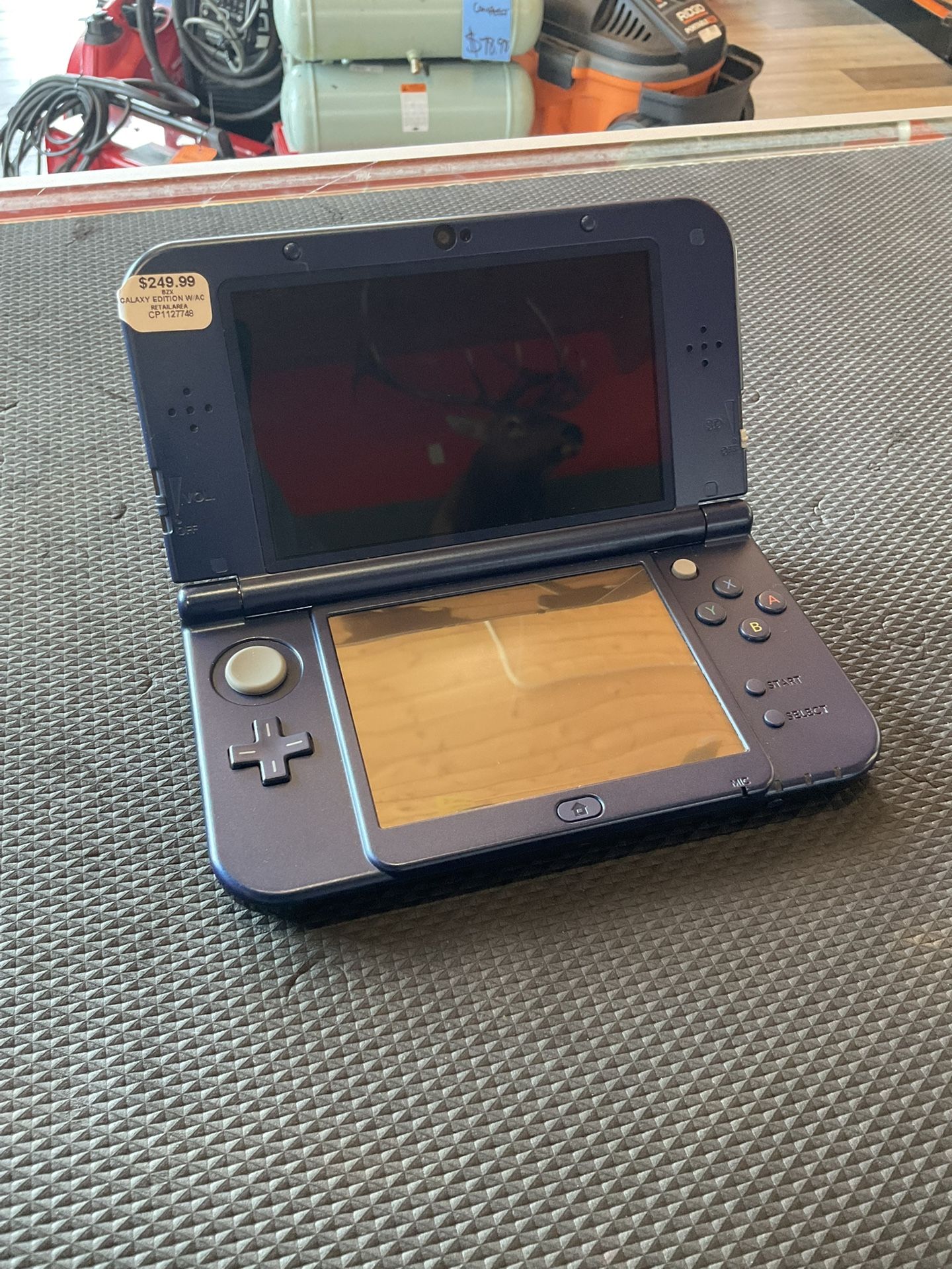 Nintendo 3ds Galaxy Limited Edition