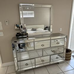  Hayworth Mirrored Silver 9-Drawer Dresser