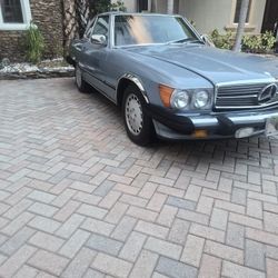 Mercedes 560sl 1986