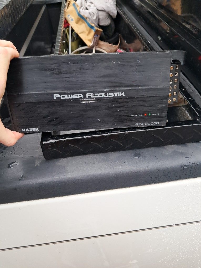 Power Acoustik Amp