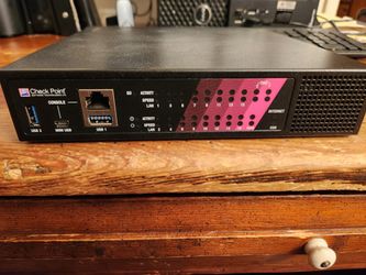 Checkpoint Security Appliance L-72 With Power Supply