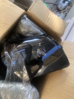 05-07  Dodge Magnum, Front Right Only