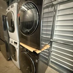 LG Washer & Electric Dryer Set - Refurbished - 30 Day Warranty 