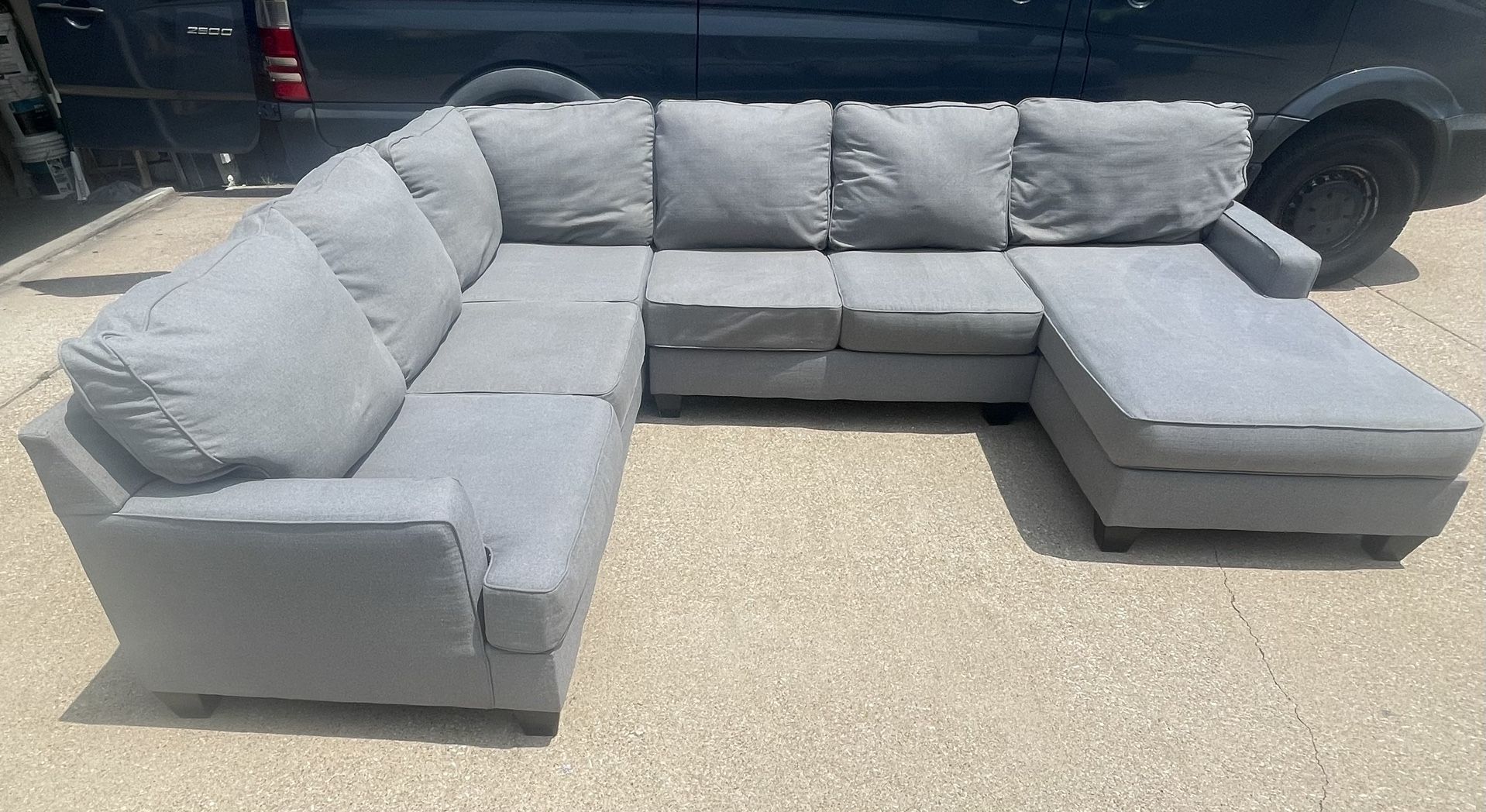 GREY 3-PIECE SECTIONAL