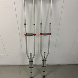 Pair of CVS Adjustable Crutches - 4'7" to 6'7"