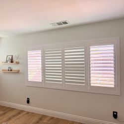 Interior Wood Shutters- Custom, Plantation, Professional Installation, Licensed Company, Window Treatments & Coverings, Persianas De Madera, Espanol