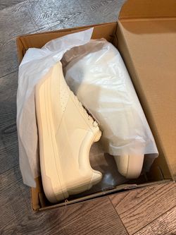 Selkirk pickleball shoes Men Legacy classic bone color 8.5 size