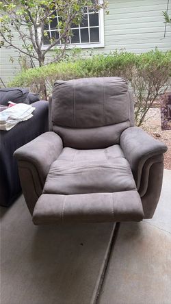 Recliner 75.00 I