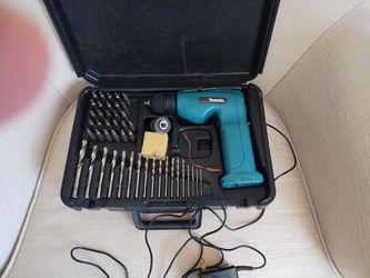 Makita  Drill 3/8  With Additional Chuck